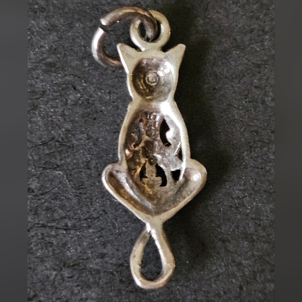 Sterling Silver Cat Charm - Picture 2 of 4